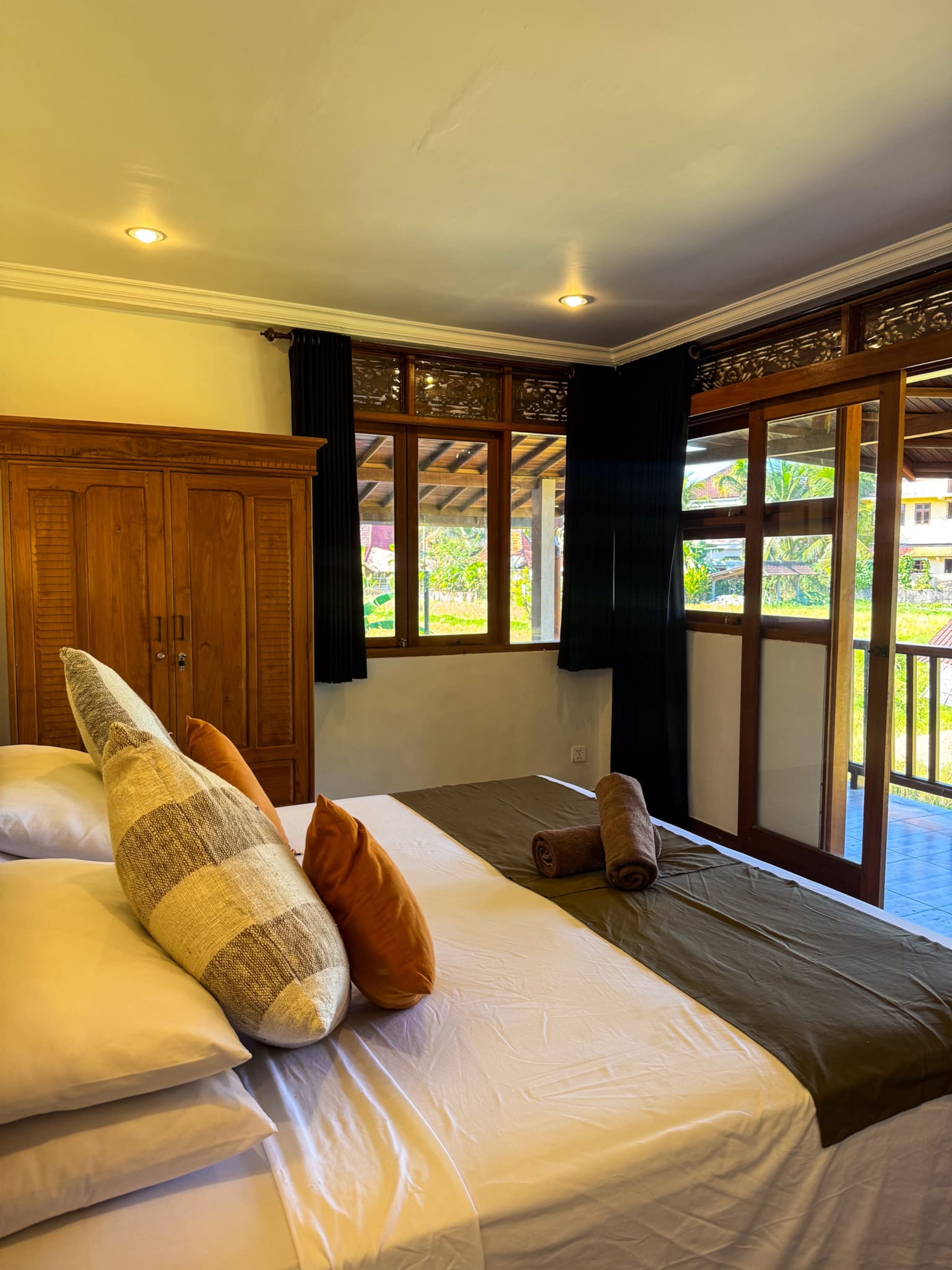 7BR Villa WoW by Inspirit Ubud with Ricefield View 37