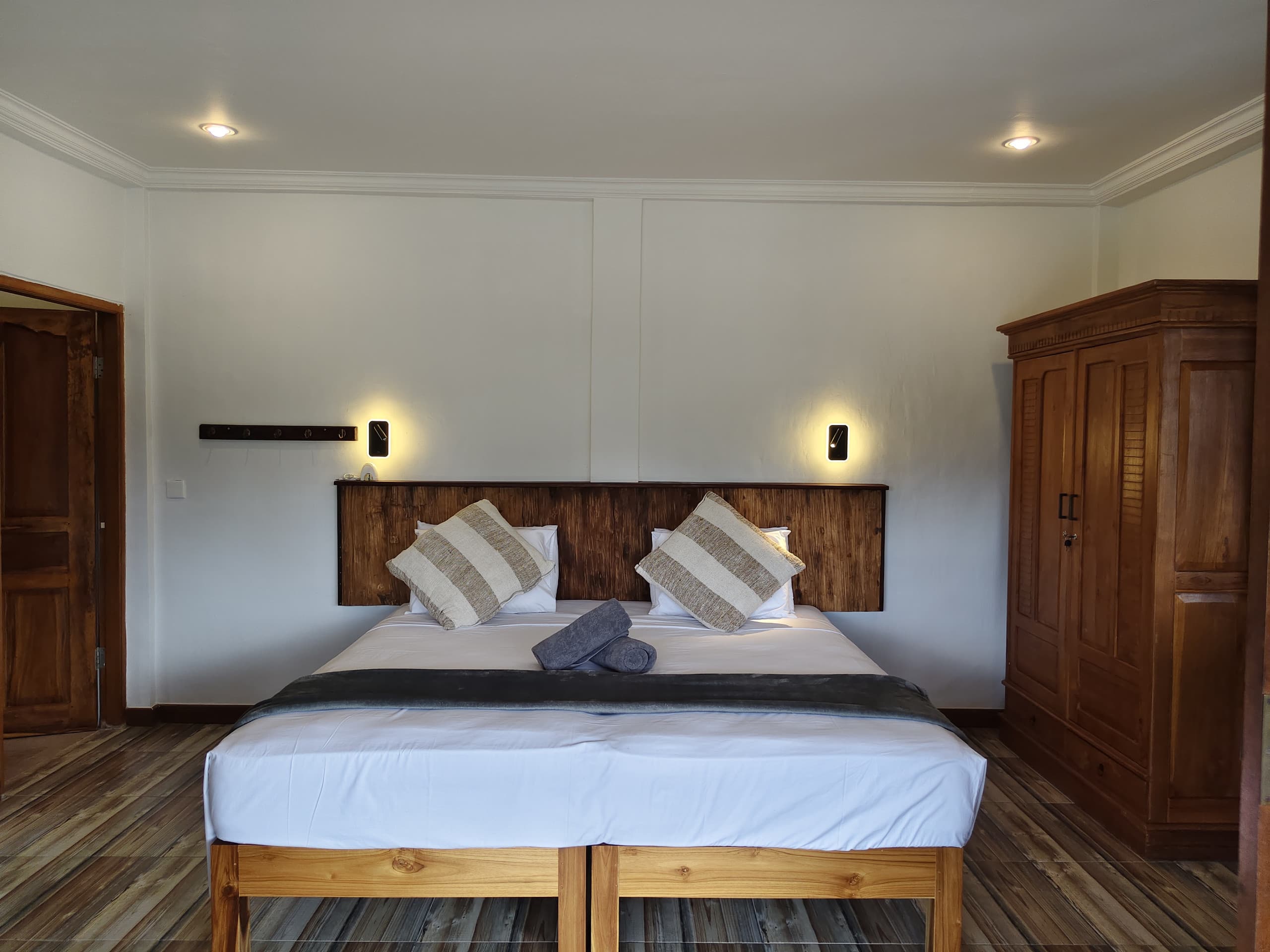 7BR Villa WoW by Inspirit Ubud with Ricefield View 25