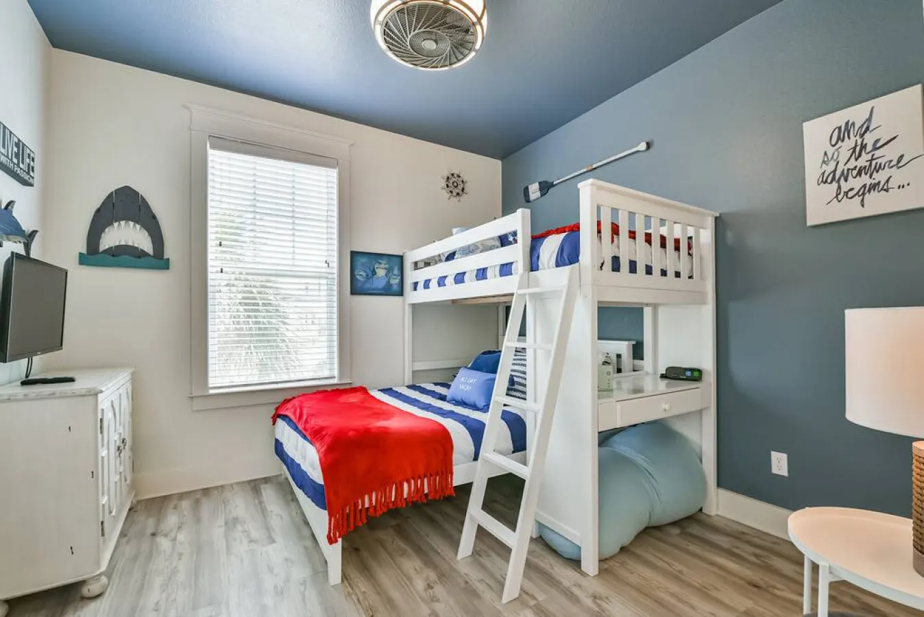Stella Maris Fabulous Beach Club Pointe West 12