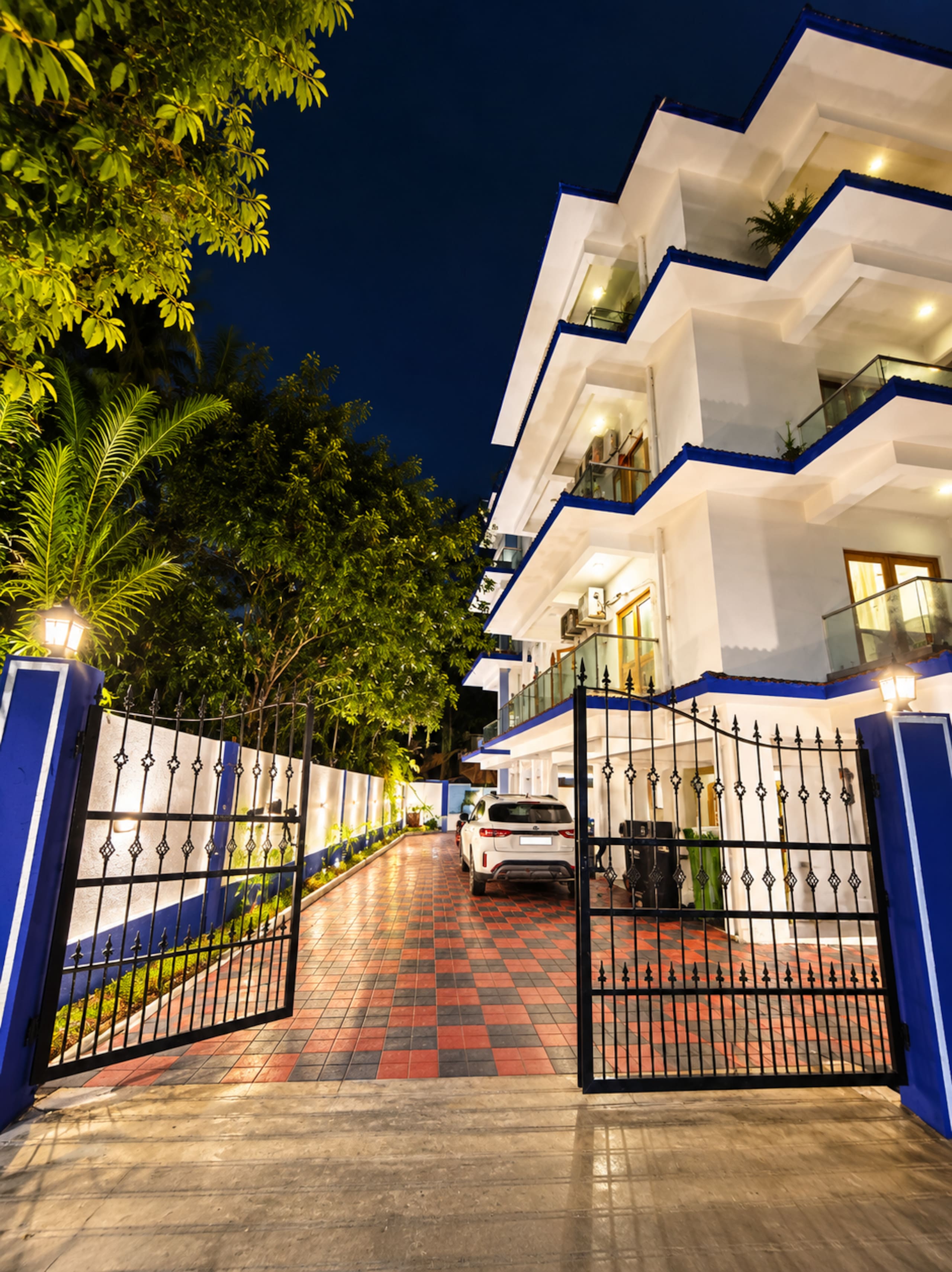 The Naxos | 2Bhk | Pool & Parking | Candolim Goa 9