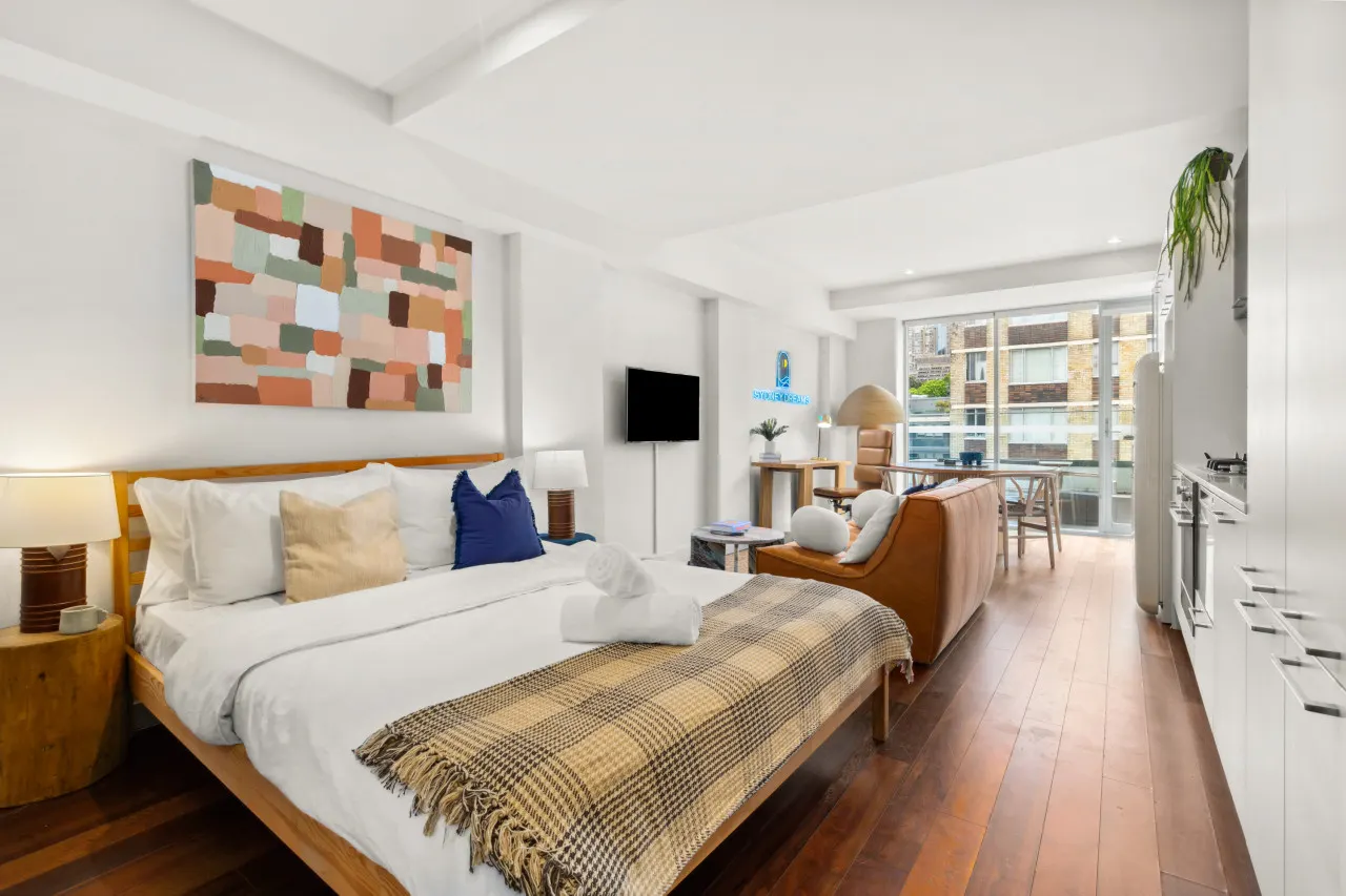 Mini Penthouse by Sydney Dreams 7