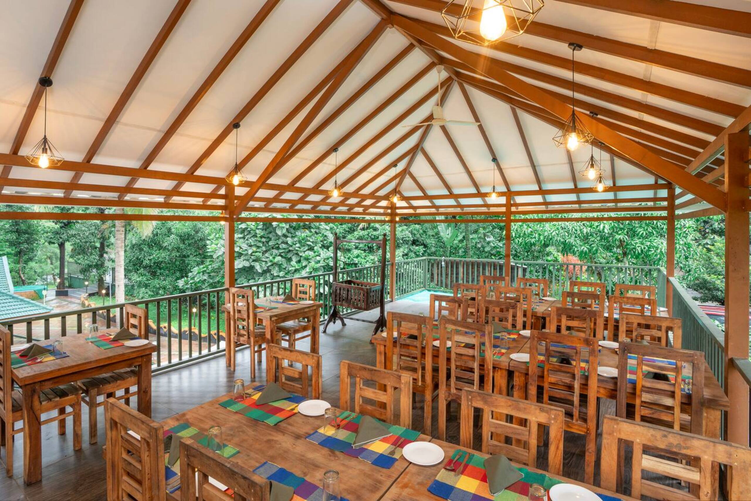 De Spicewoods | 4 Bedroom Pool Villa | Breakfast 14