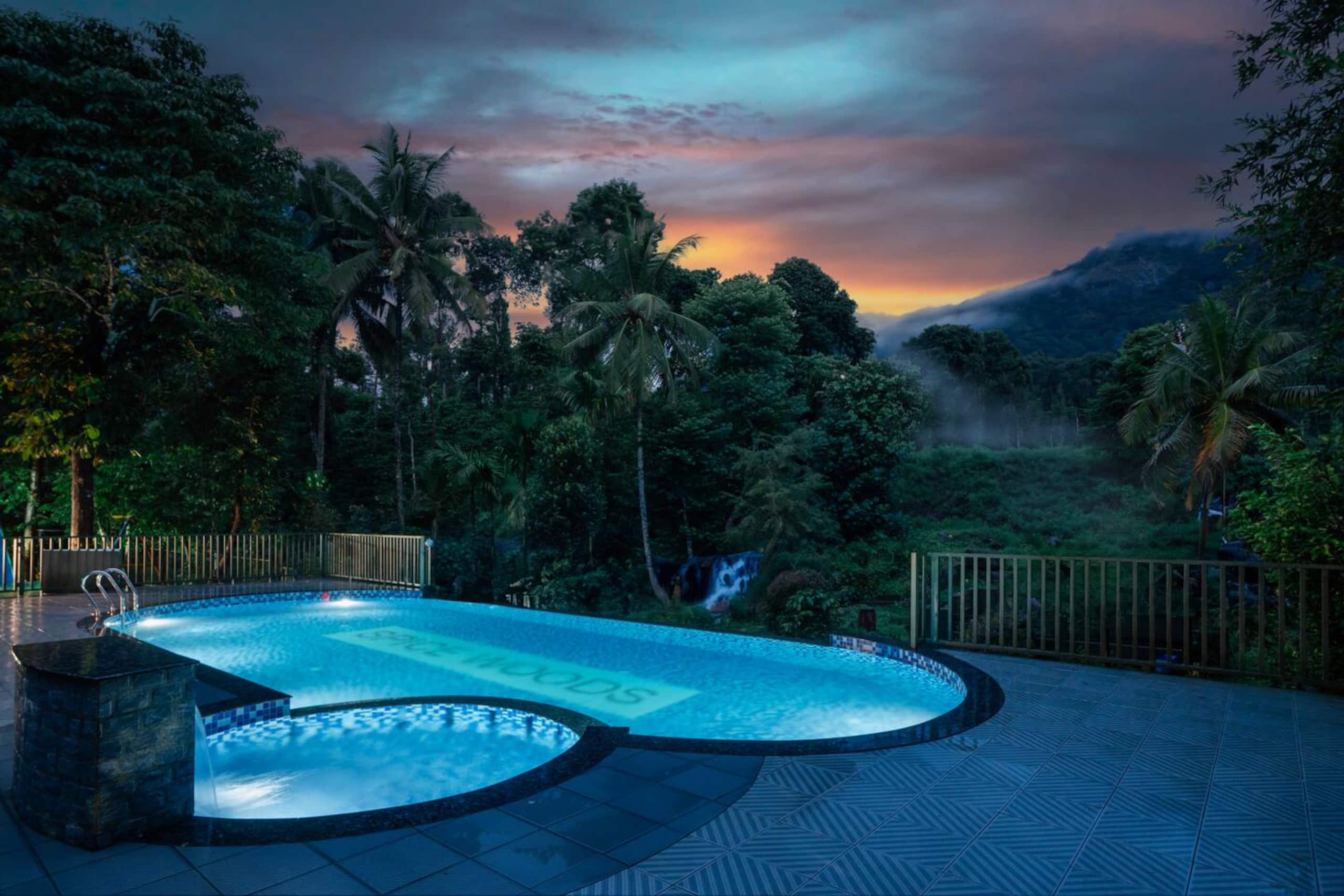 De Spicewoods | 4 Bedroom Pool Villa | Breakfast