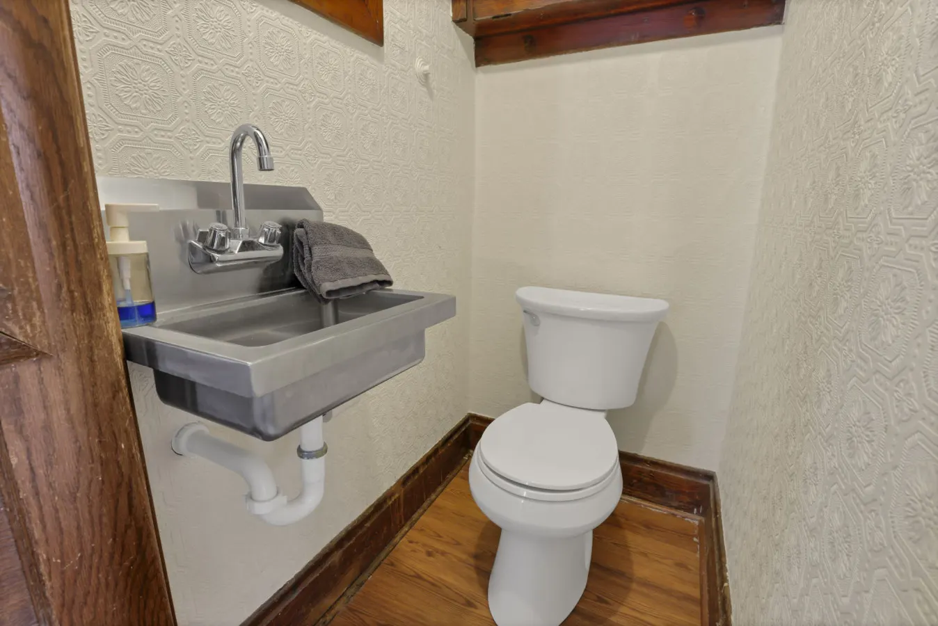 The Fairwood- convenient affordable 4 bedroom 16