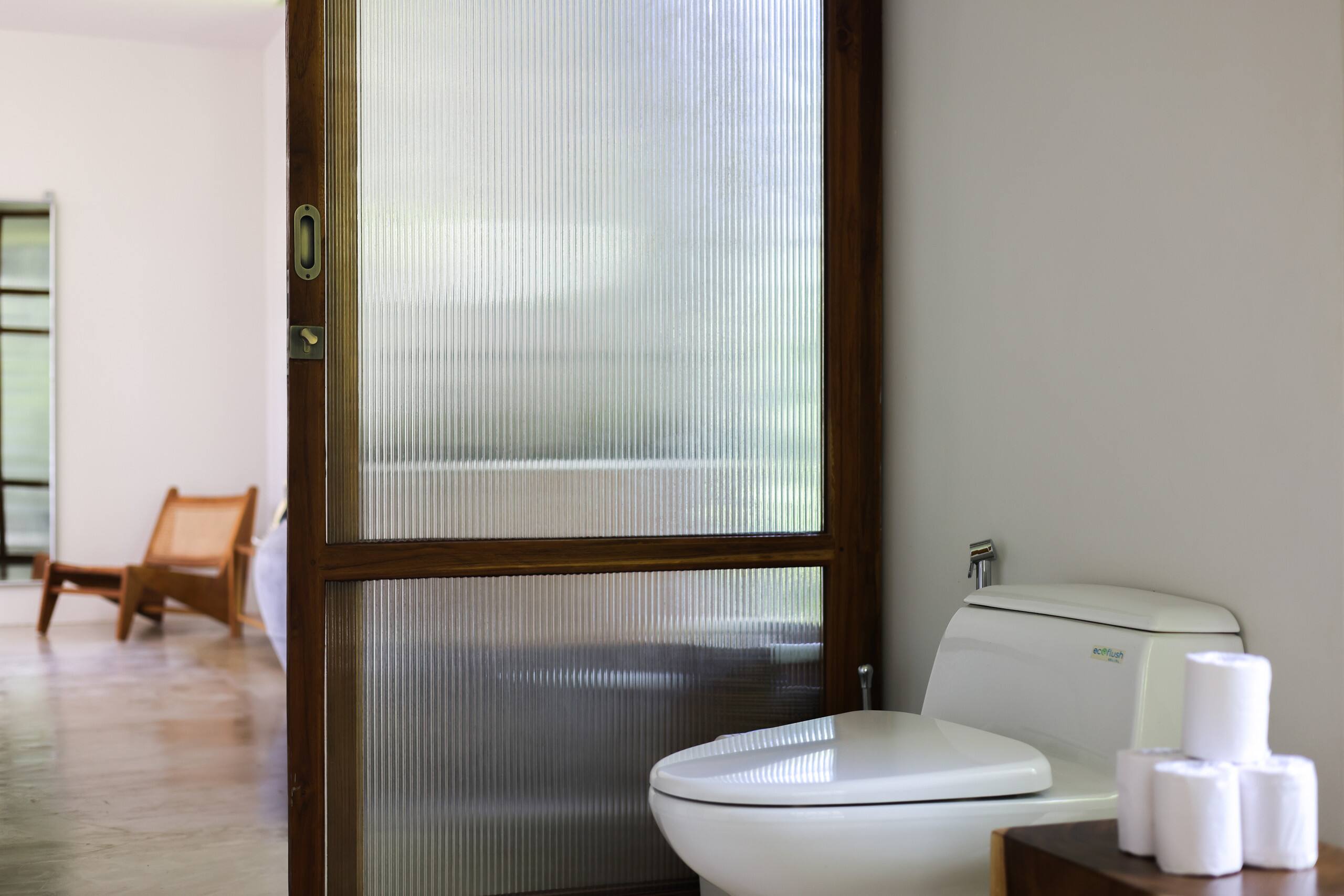 Modern Wellness Retreat: Icebath, Pool, Zen Patio 23