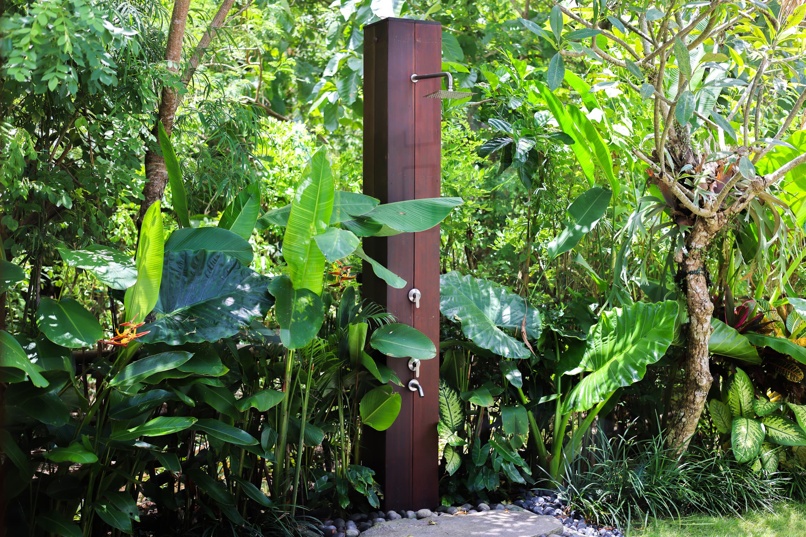 Modern Wellness Retreat: Icebath, Pool, Zen Patio 24