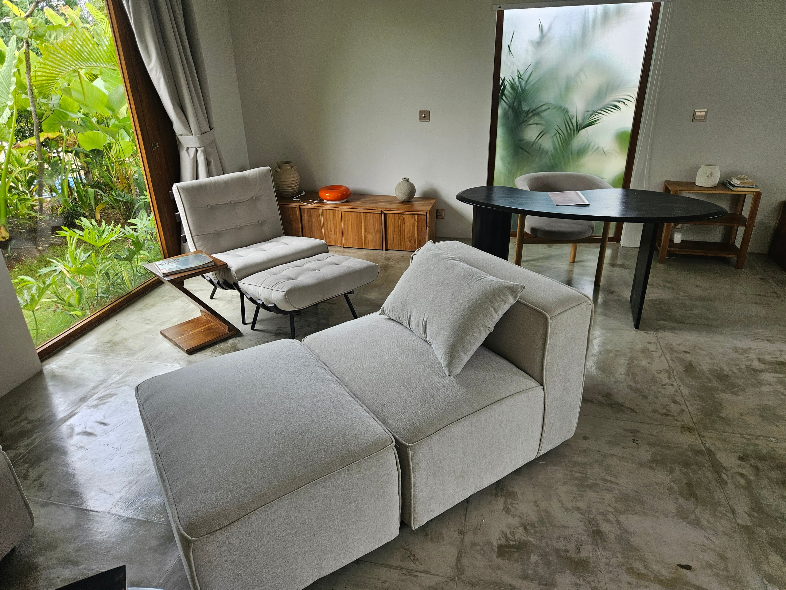Modern Wellness Retreat: Icebath, Pool, Zen Patio 9