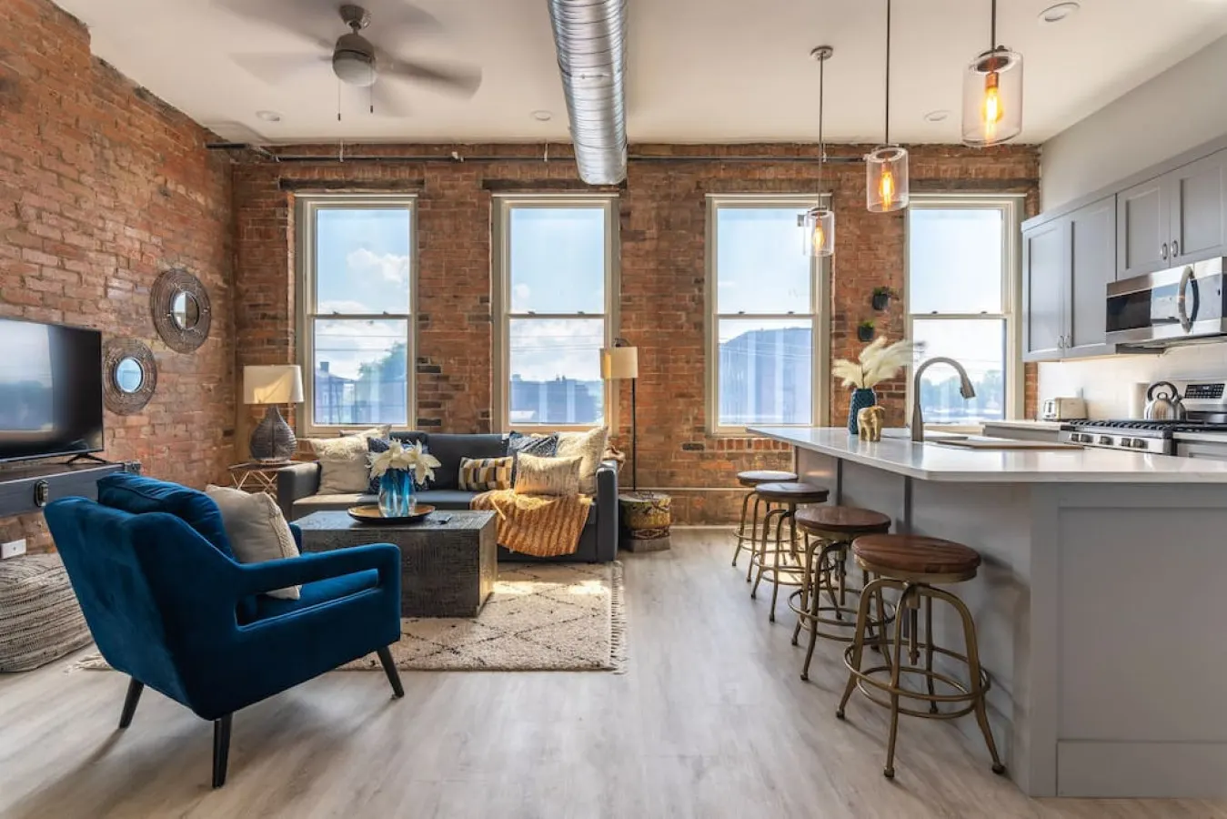 Cheetah: Explore OTR/Downtown from Rhinegeist 1