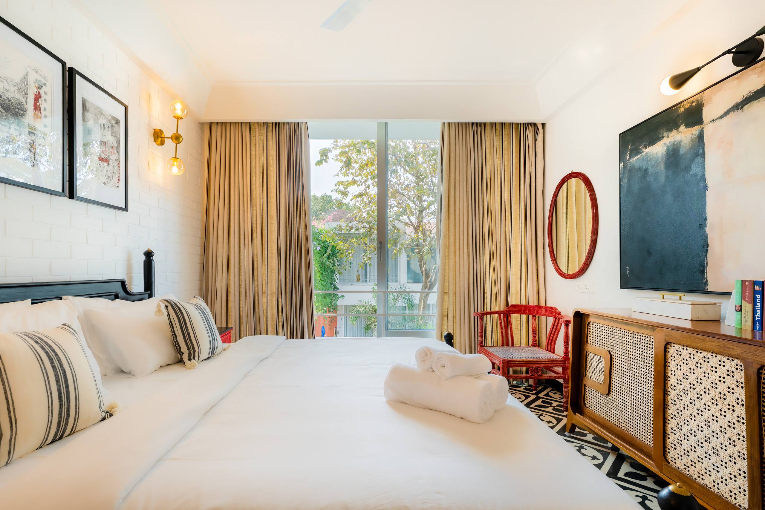 Sereno Arthouse - 2bhk modern villa w/private pool 26