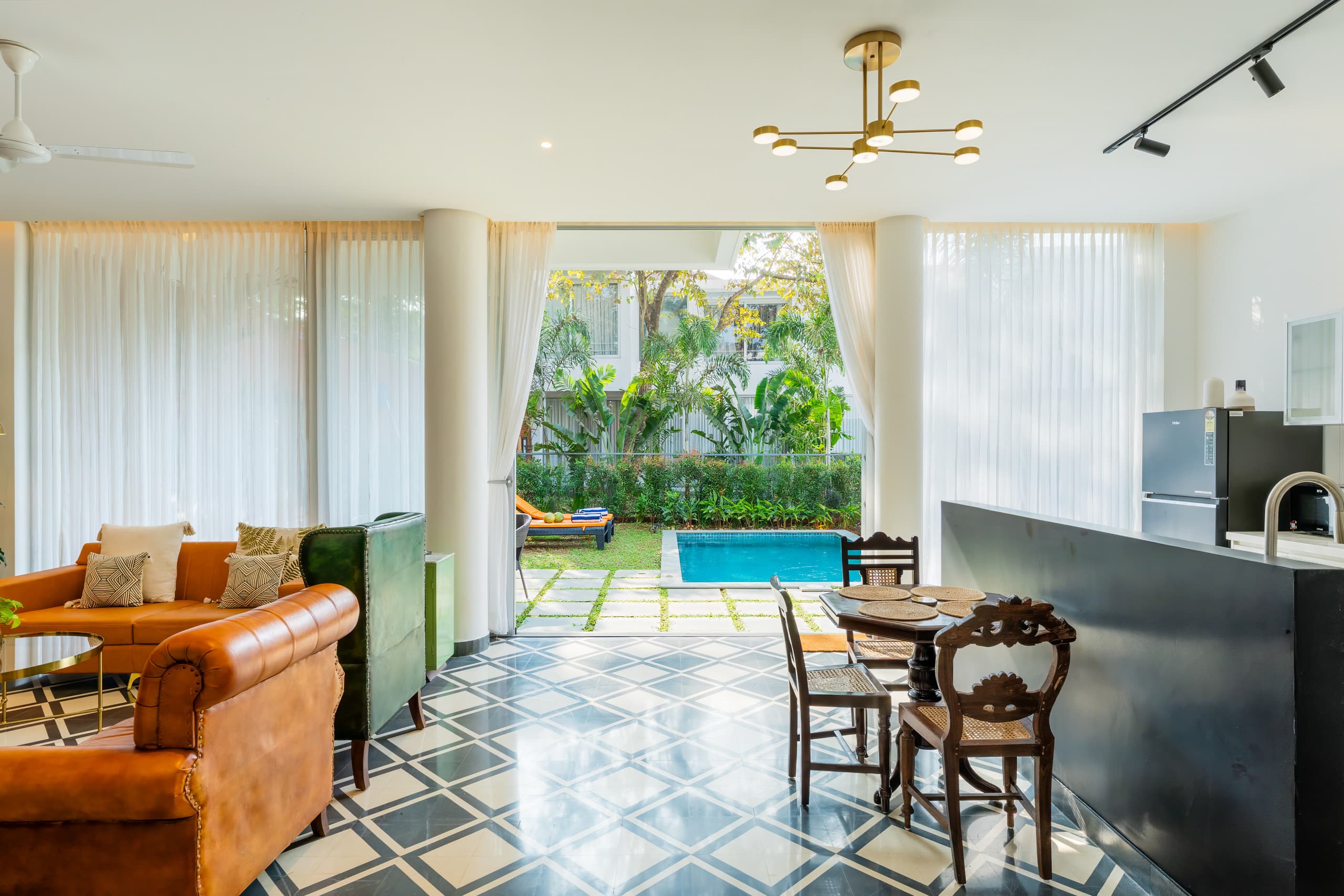 Sereno Arthouse - 2bhk modern villa w/private pool 8