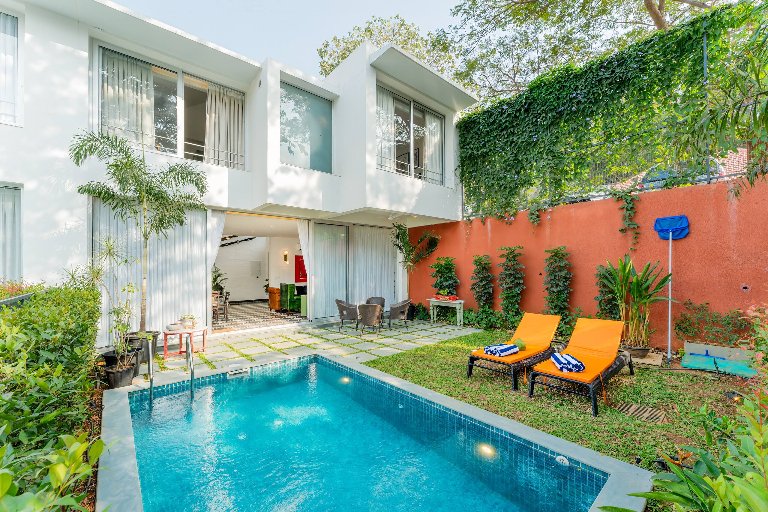 Sereno Arthouse - 2bhk modern villa w/private pool — photo 2