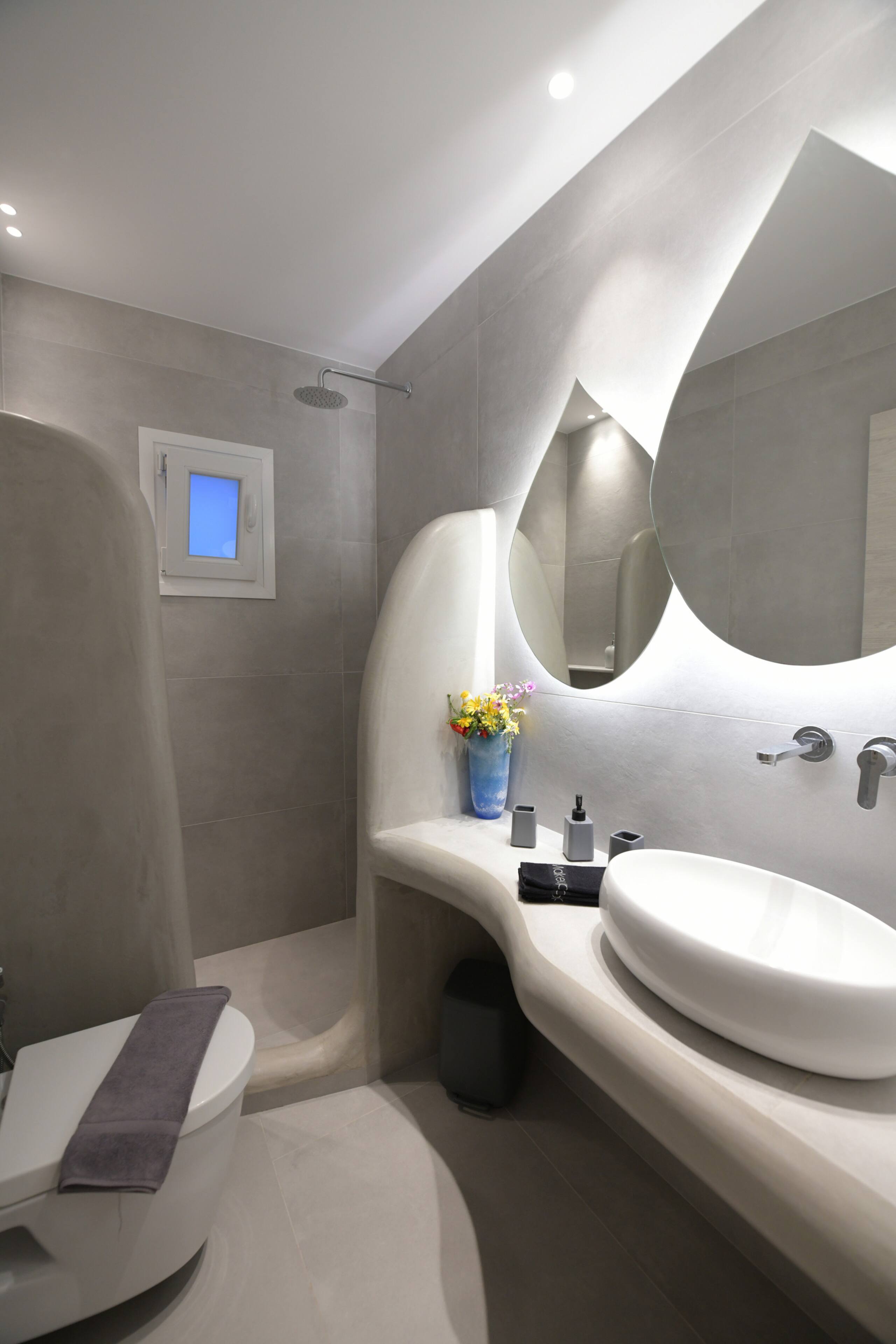 White Velvet Suite 4 14
