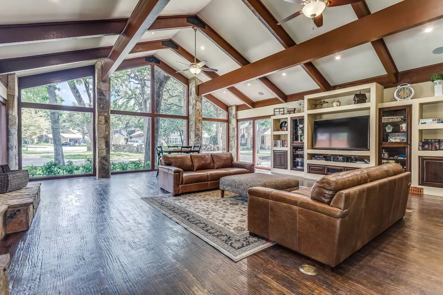 Large Vacation Retreat with Private Pool + Hot Tub — photo 2