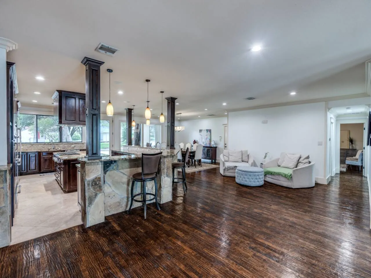 Large Vacation Retreat with Private Pool + Hot Tub 18