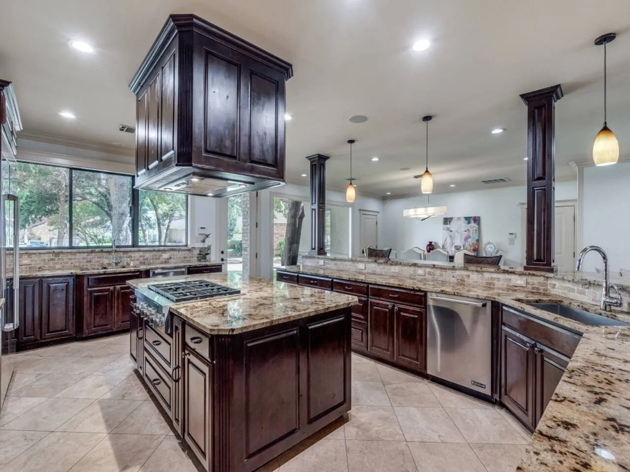 Large Vacation Retreat with Private Pool + Hot Tub 19