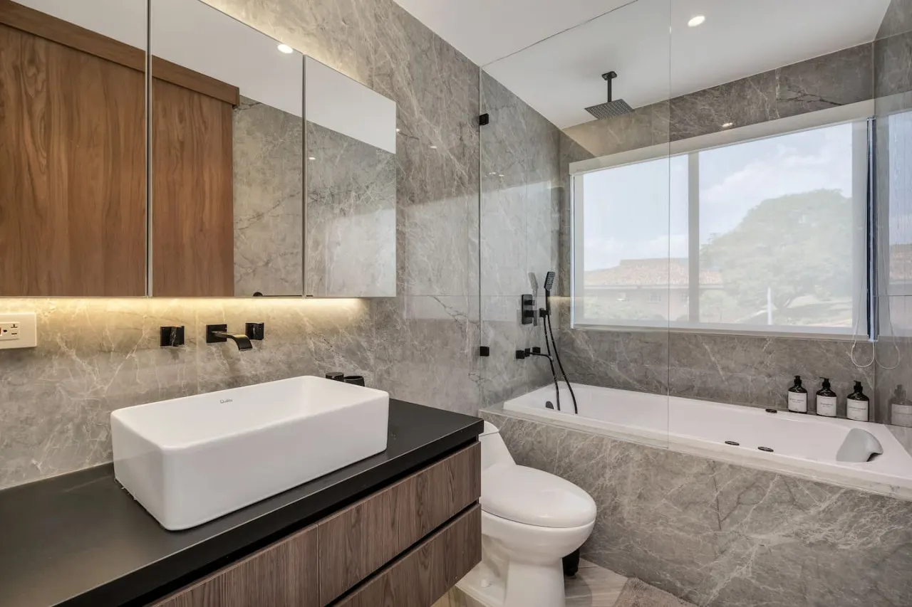 * Comfortable Heaven: 3 Bed 10