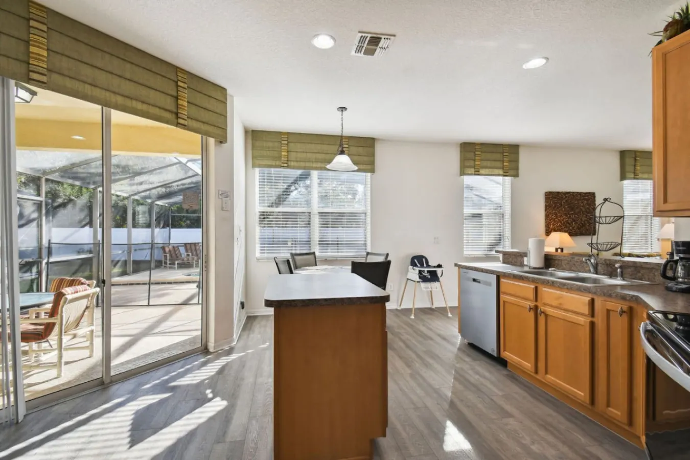 Private Pool, Hot Tub Game Room Gym Access 15