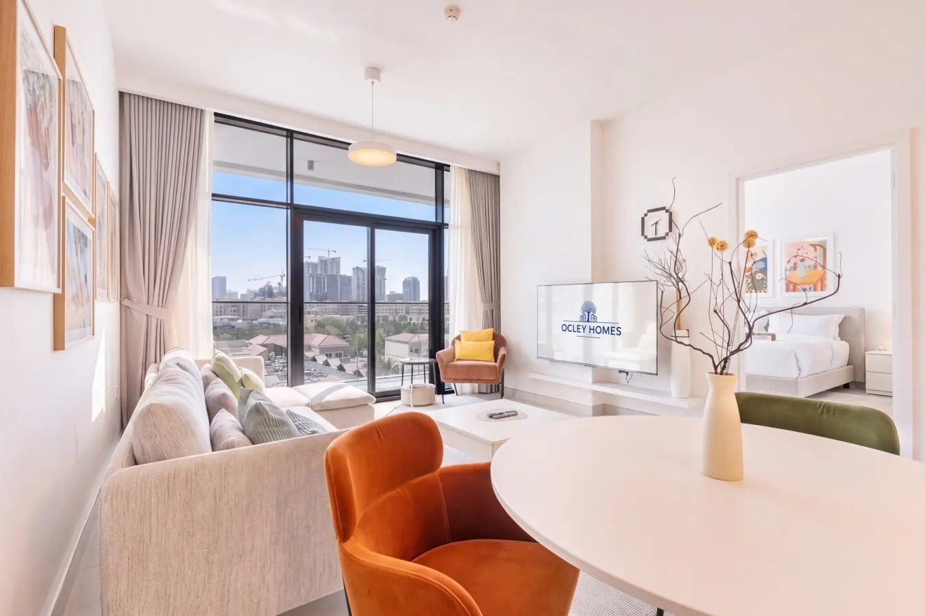Spacious Chic Home with Great Facilities 6