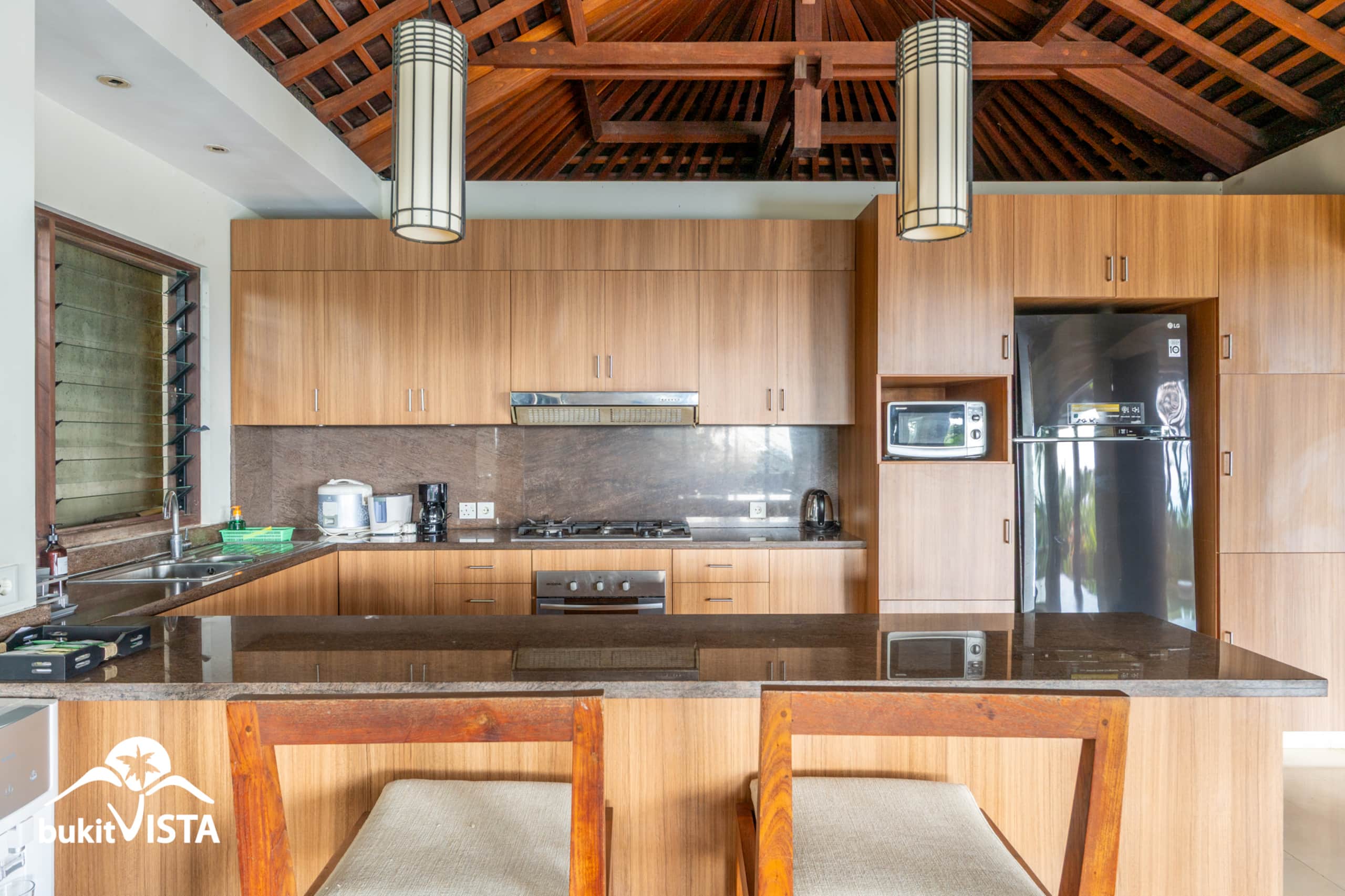 Charming Tropical Soul Escape with Pool in Ungasan 11