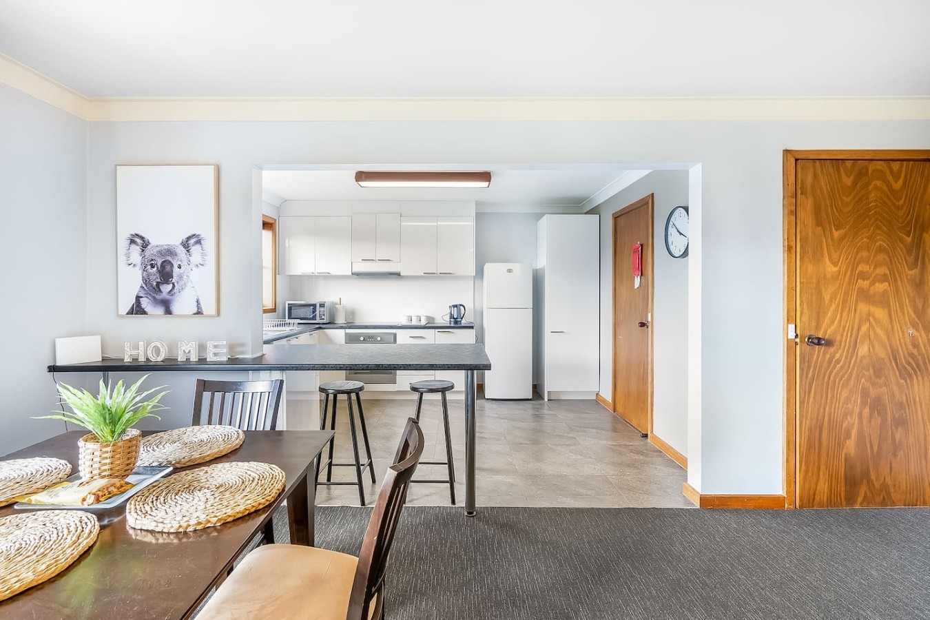Sandy on the Hill: Cosy Apartment with Water Views 3