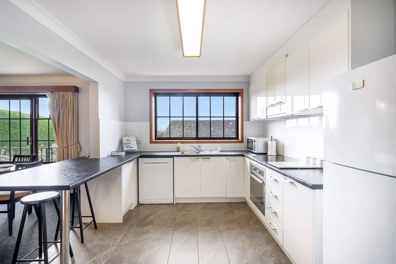Sandy on the Hill: Cosy Apartment with Water Views 5