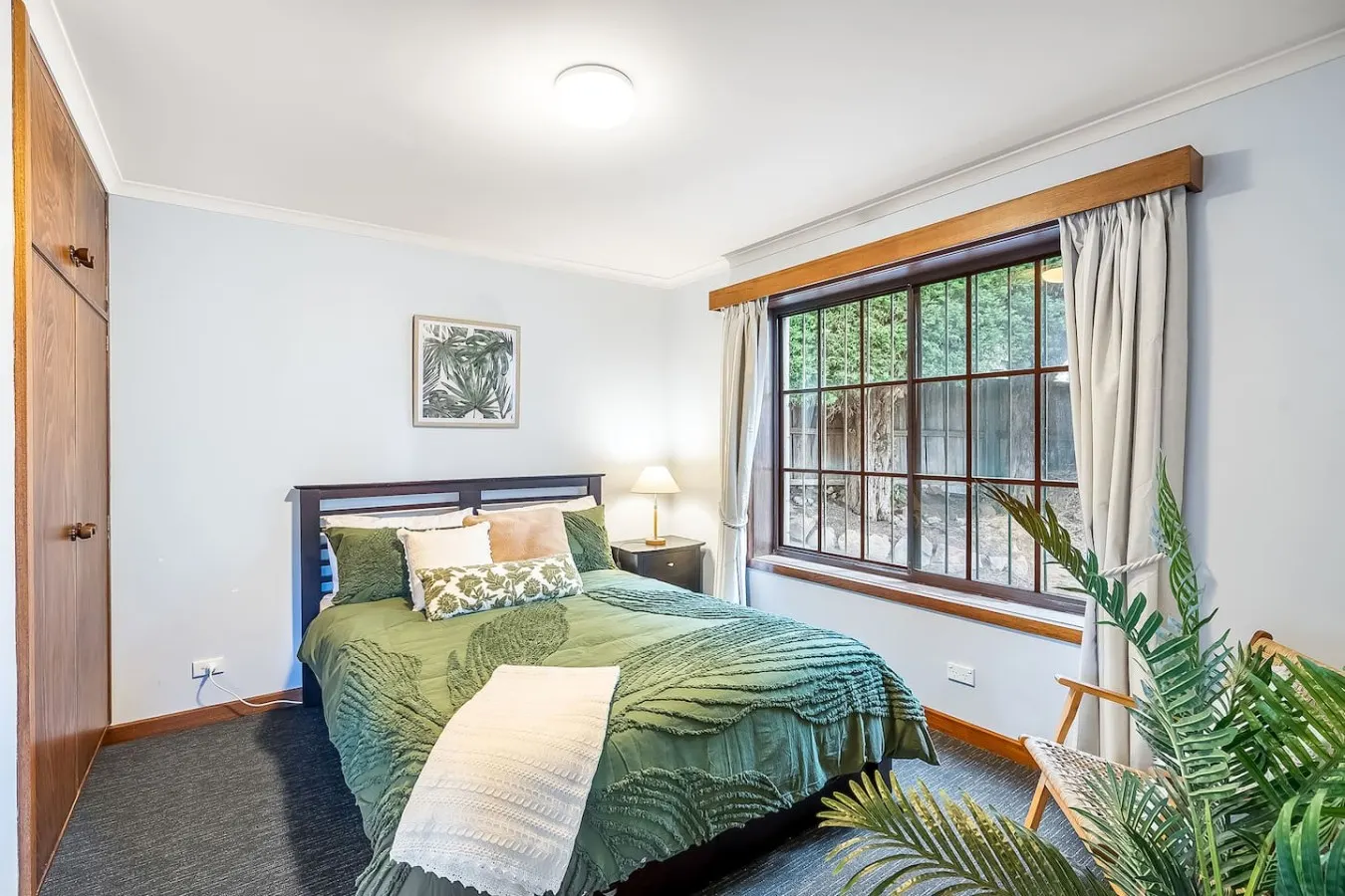 Sandy on the Hill: Cosy Apartment with Water Views 8