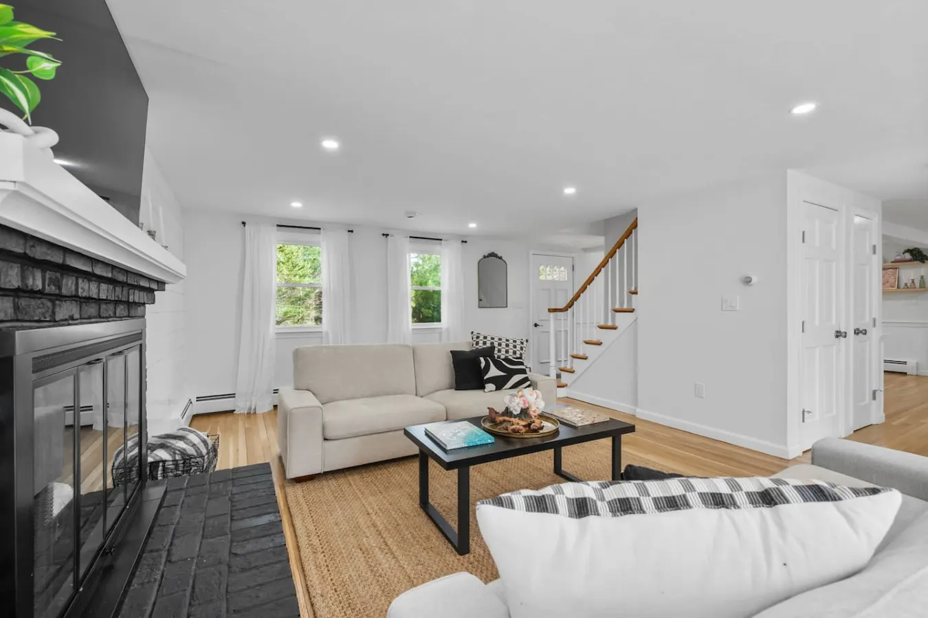 Stunning Renovated Home Near Chatham & Beaches 18