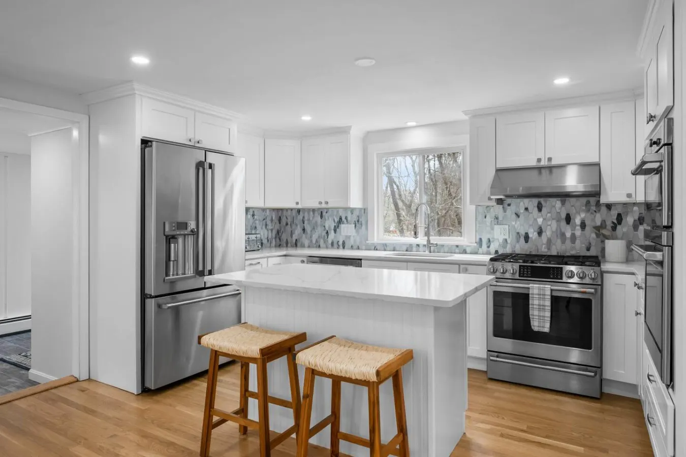 Stunning Renovated Home Near Chatham & Beaches 6
