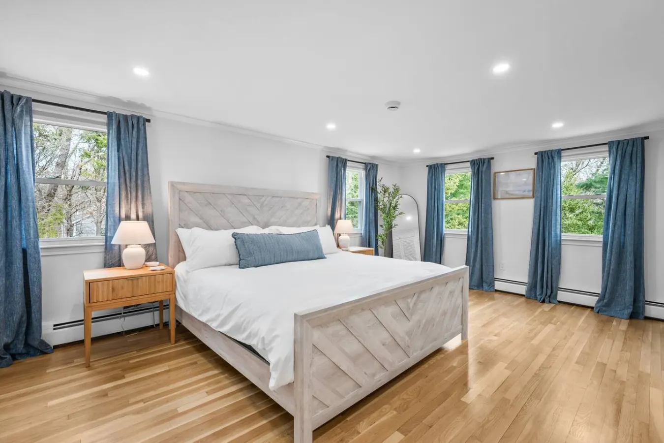 Stunning Renovated Home Near Chatham & Beaches 8