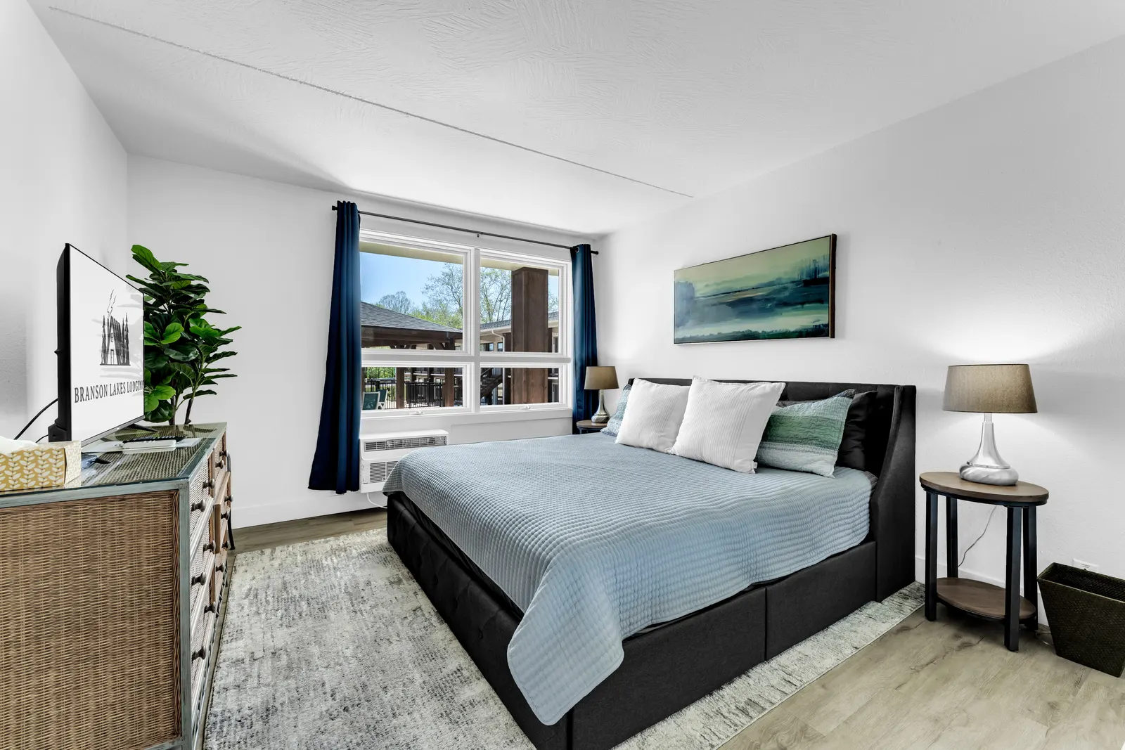 Roark Valley Resort A103 - Poolside 1 bedroom getaway 3