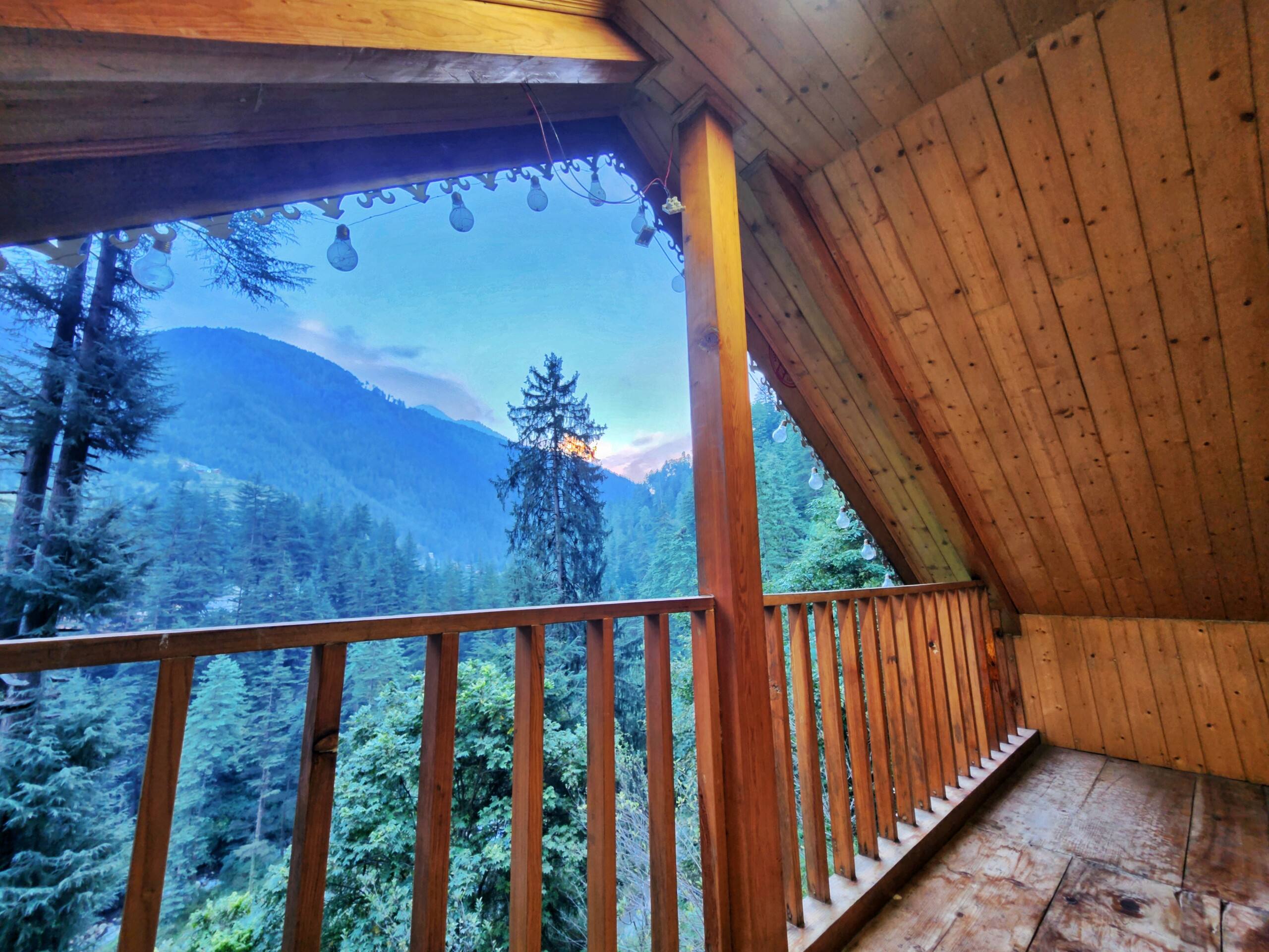 🏡JUNGLE TRAILS COTTAGE🌲SMART TV AND POWER BACKUP 26