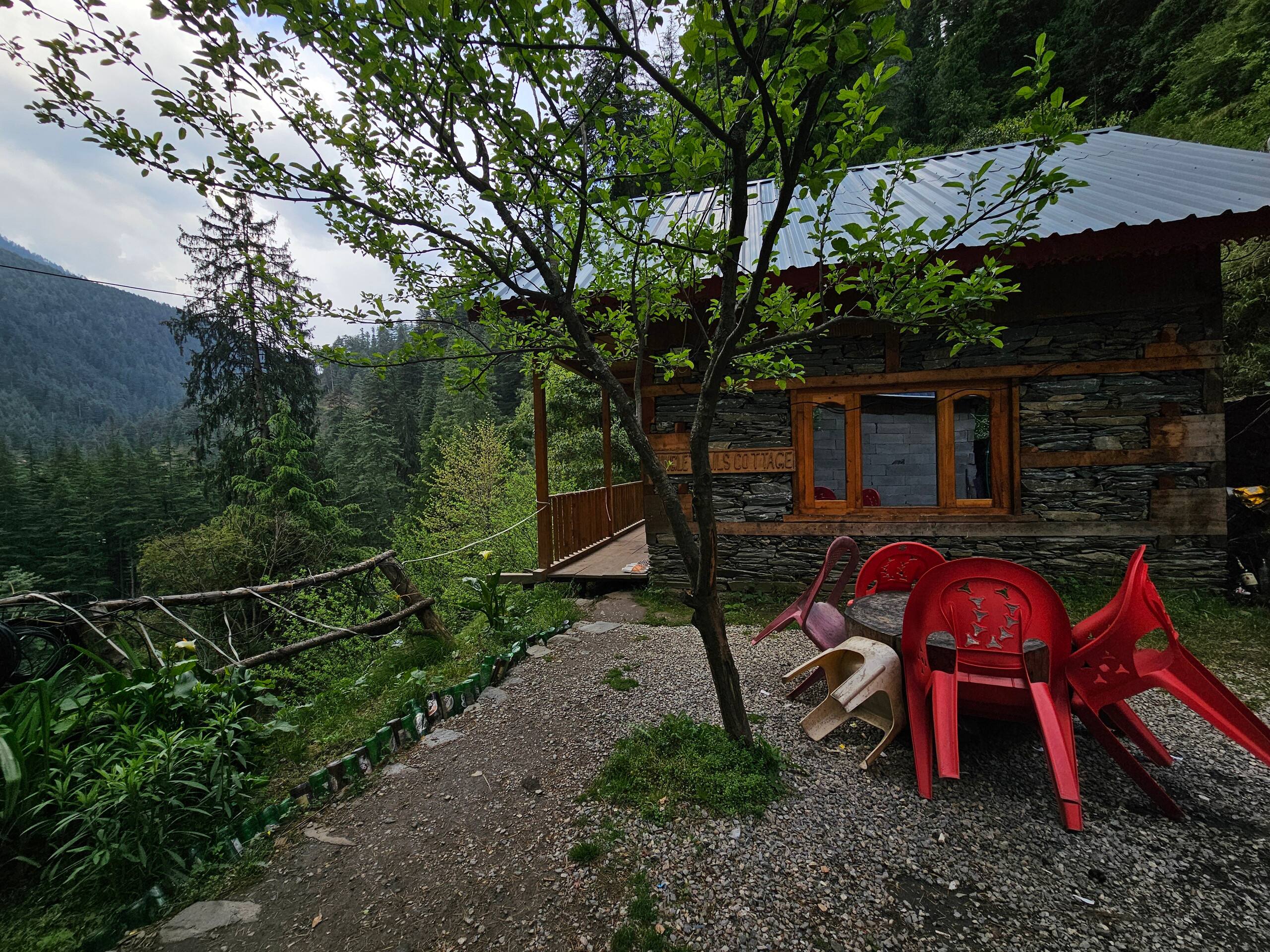 🏡JUNGLE TRAILS COTTAGE🌲SMART TV AND POWER BACKUP 6