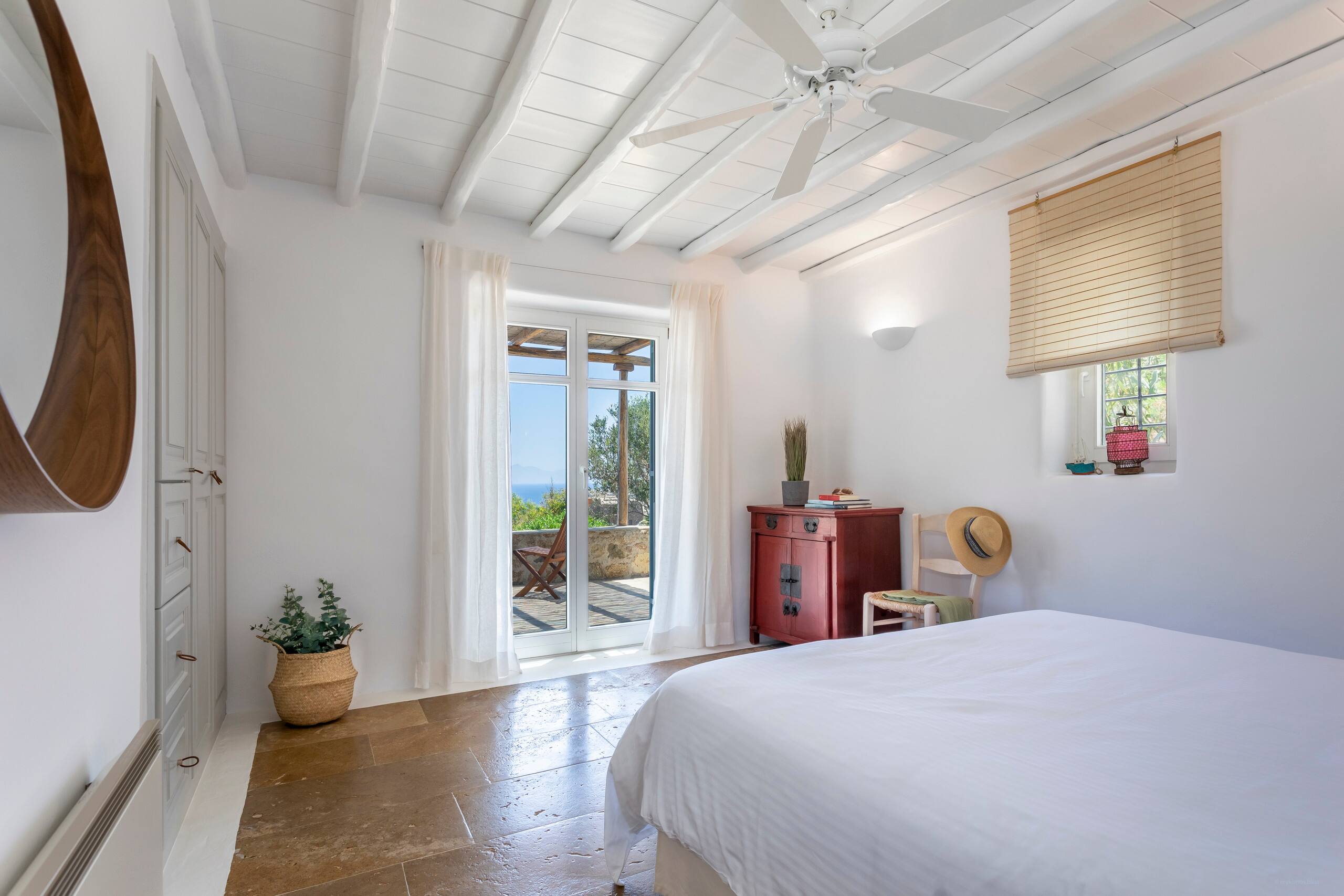 Mykonos.bliss Cyanea 23