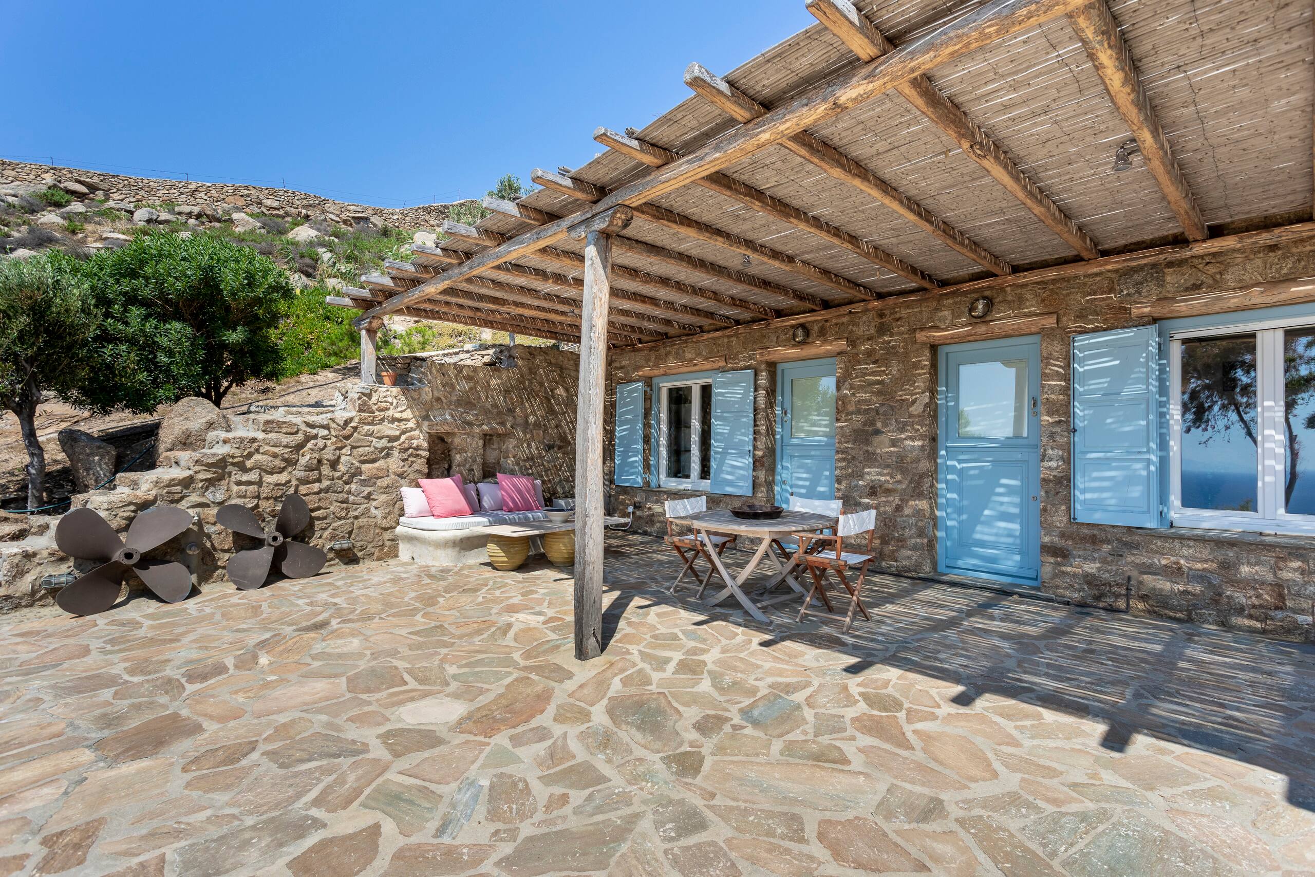 Mykonos.bliss Cyanea 34