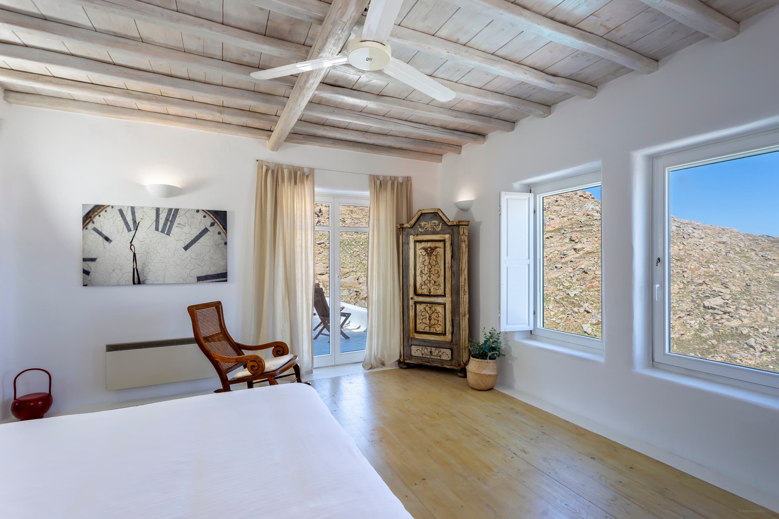 Mykonos.bliss Cyanea 6