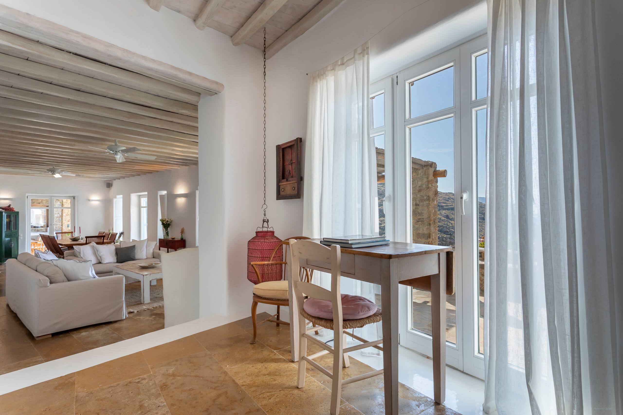 Mykonos.bliss Cyanea 11