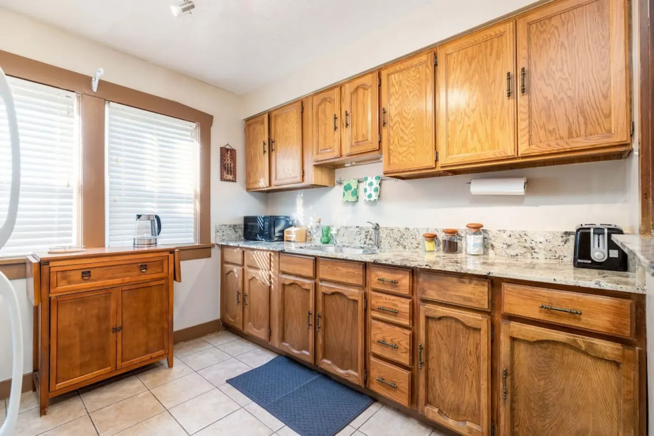 Craftsman Cabin - Historic Dtwn Avenues Apartment00 11