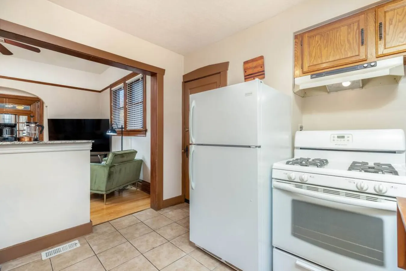 Craftsman Cabin - Historic Dtwn Avenues Apartment00 12