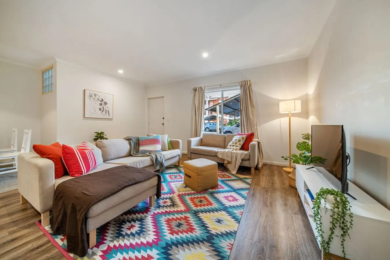 Melbourne St Explorer - A Central Urban Stay