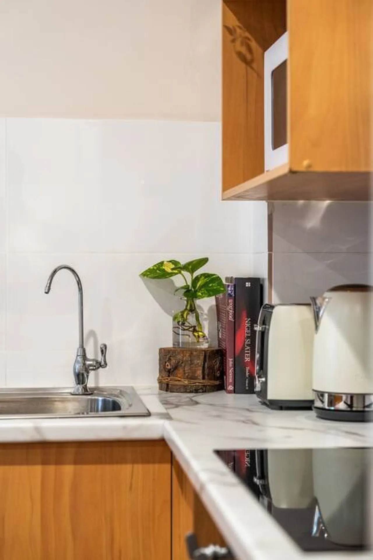 Melbourne St Explorer - A Central Urban Stay 12