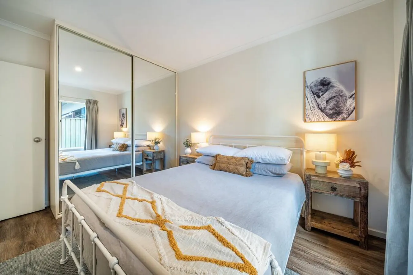 Melbourne St Explorer - A Central Urban Stay 4
