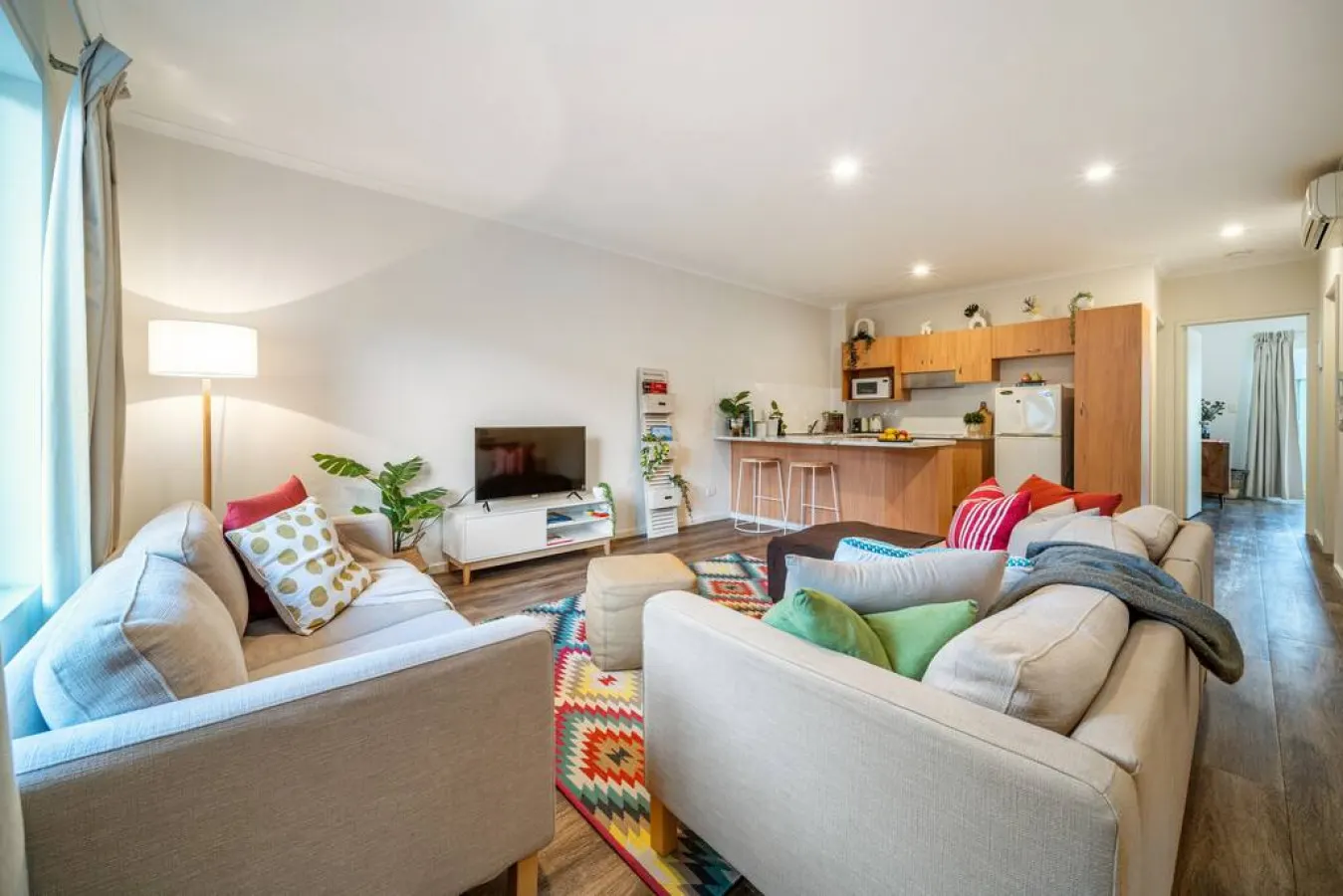 Melbourne St Explorer - A Central Urban Stay 5