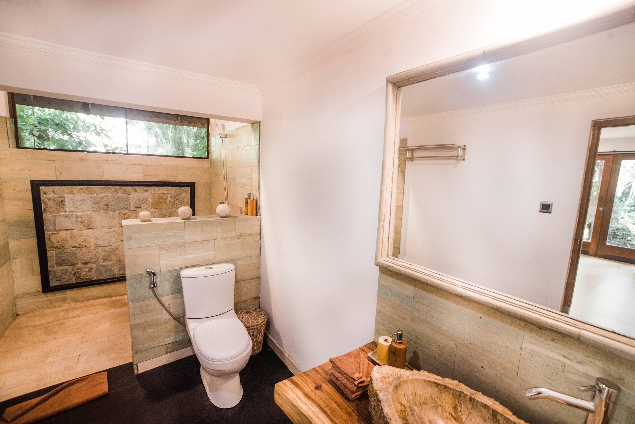 5BR Inspirit Ubud Unique Eco Villa by Rice Field 28