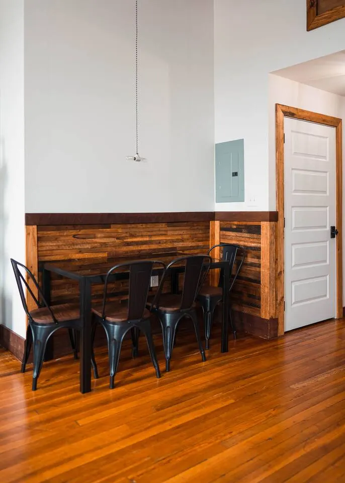 Large Studio Suite in the Middle of Downtown JC 18