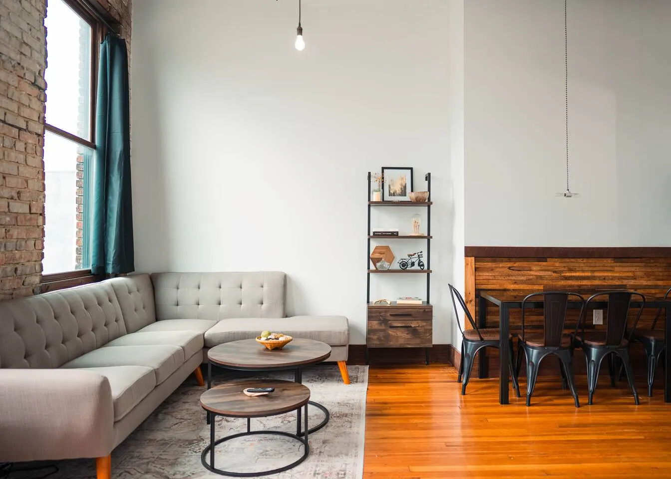 Large Studio Suite in the Middle of Downtown JC — photo 4