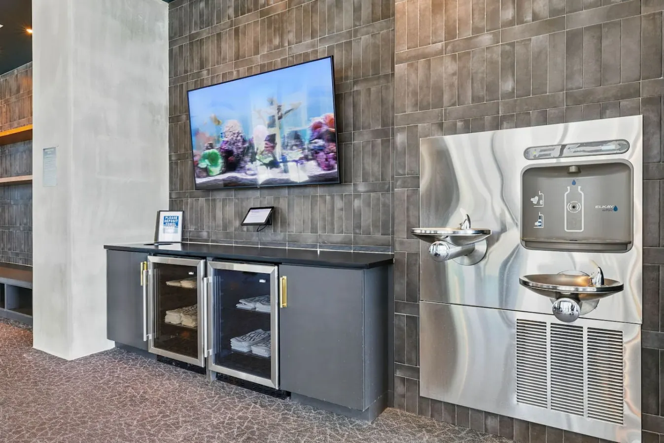 Stylish 1BR in Heart of Channelside Area 7
