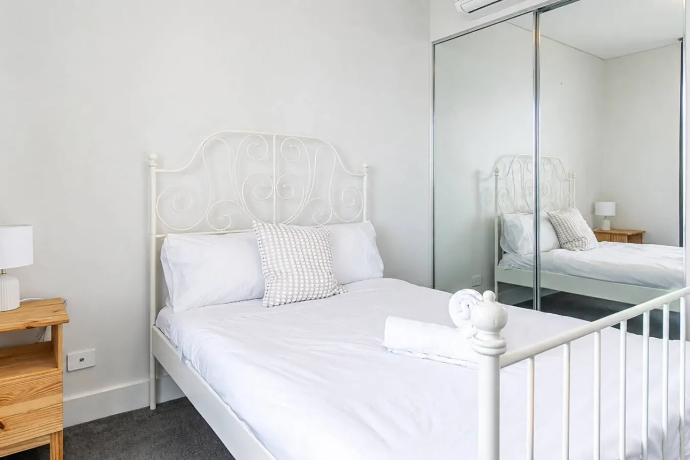 Olympic Park 1BR with Views & Parking 11