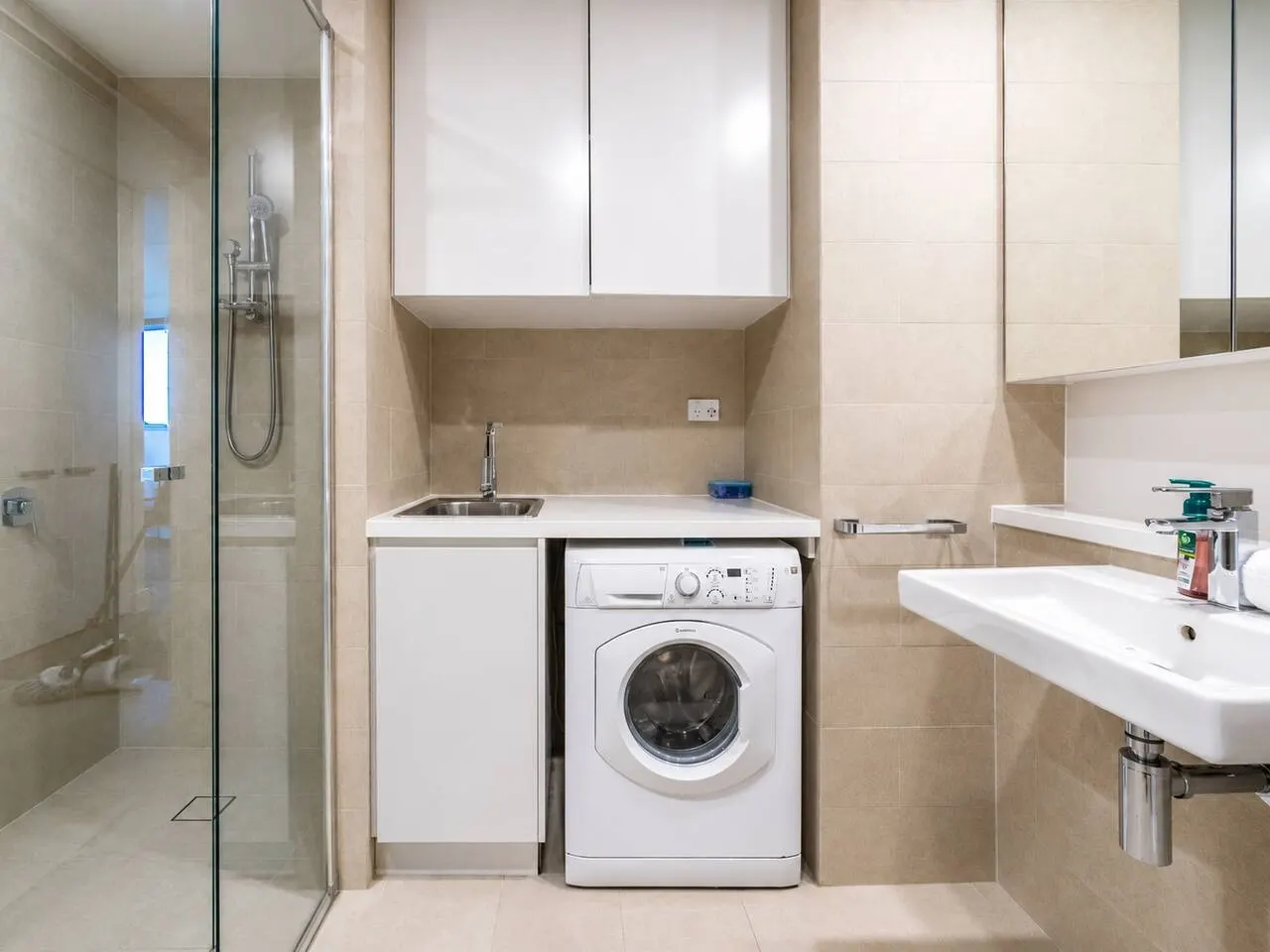 Olympic Park 1BR with Views & Parking 17