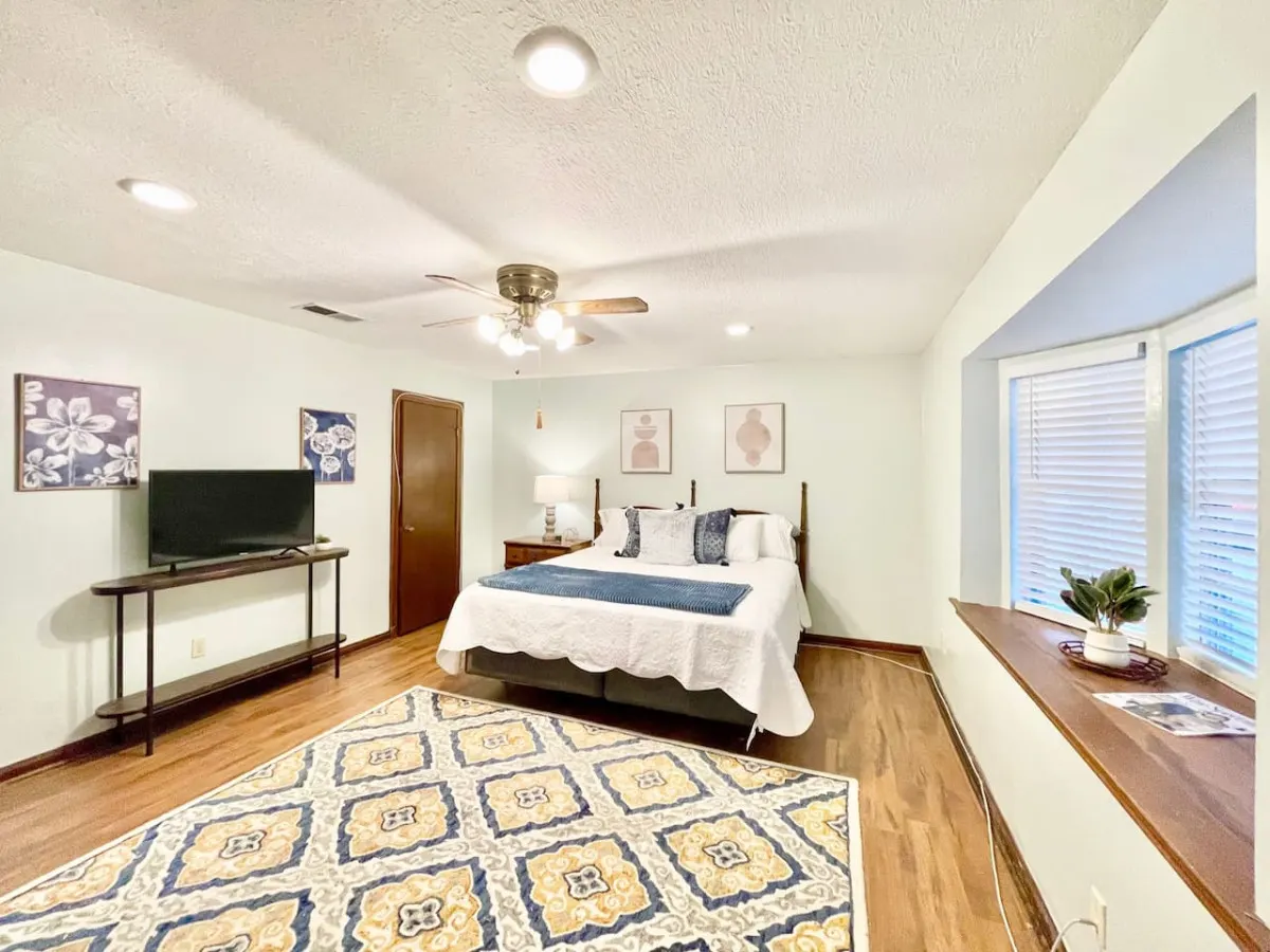 Lovely Metairie 1600sft Loft 10 mnts to Hospitals! 9