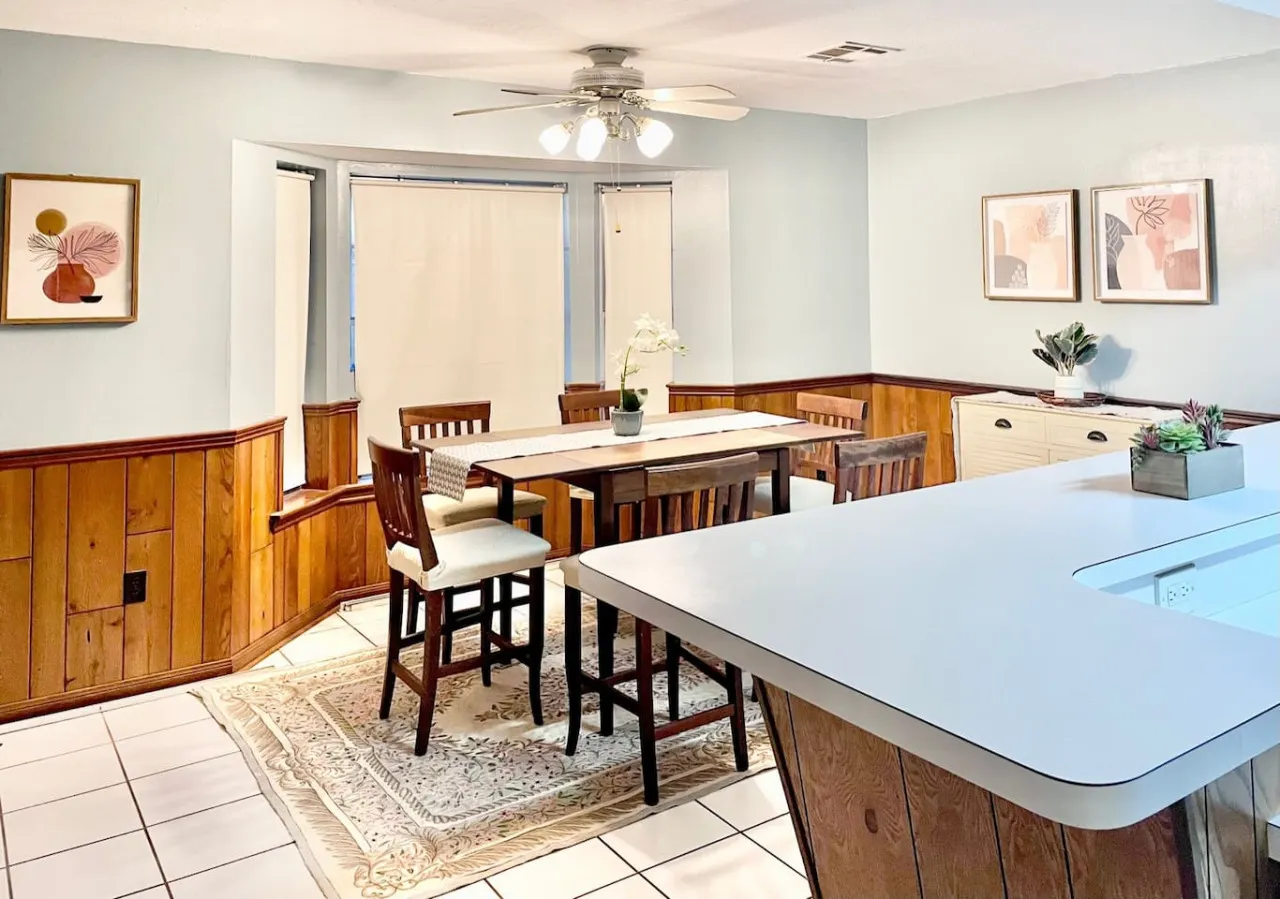 Lovely Metairie 1600sft Loft 10 mnts to Hospitals! 12